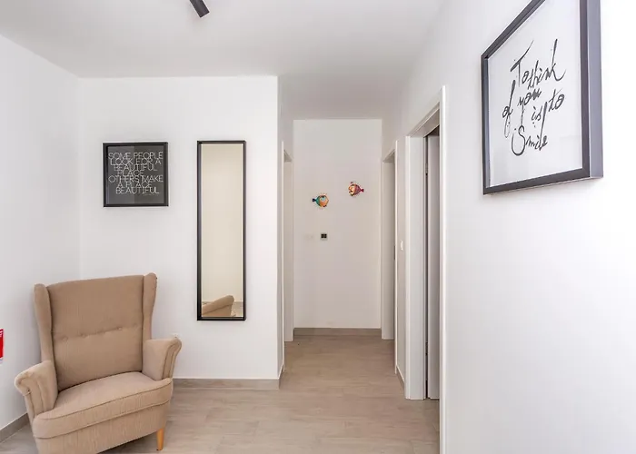 2 Bedroom Stunning In Апартаменты