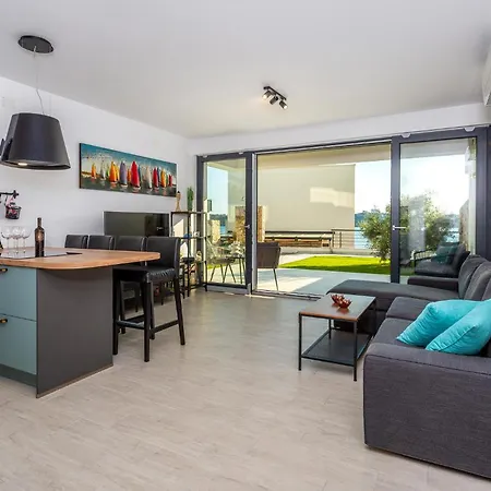 2 Bedroom In *